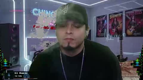 Snapshot of chinoroz chatting on 4, 11, 2025 Enrique online show from 4, 11, 2025