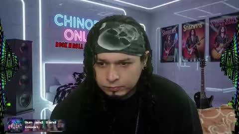 Snapshot of chinoroz chatting on 6, 11, 2025 Enrique online show from 6, 11, 2025