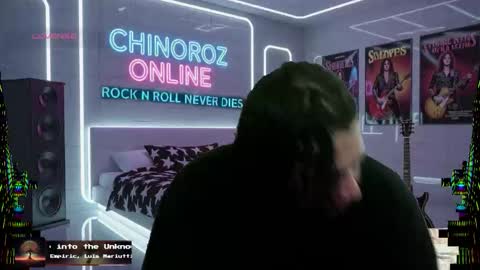 Snapshot of chinoroz chatting on 11, 11, 2025 Enrique online show from 11, 11, 2025