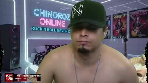 Snapshot of chinoroz chatting on 14, 11, 2025 Enrique online show from 14, 11, 2025