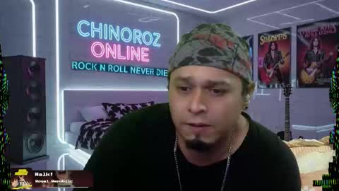 Snapshot of chinoroz chatting on 15, 11, 2025 Enrique online show from 15, 11, 2025