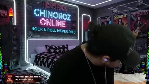 Snapshot of chinoroz chatting on 17, 11, 2025 Enrique online show from 17, 11, 2025