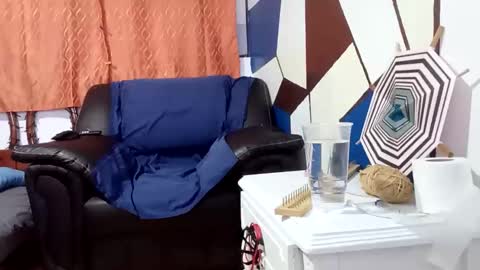 Snapshot of chispahot69 chatting on 13, 11, 2025 chispahot69 online show from 13, 11, 2025