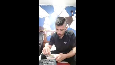 Snapshot of chispahot69 chatting on 28, 5, 2026 chispahot69 online show from 28, 5, 2026