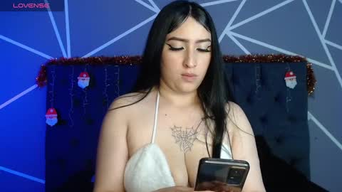 Snapshot of chloe1126_ chatting on 17, 12, 2025 chloe1126_ online show from 17, 12, 2025