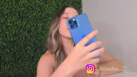 Chloe online show from 11, 9, 2025