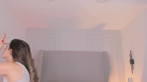 Chloe online show from 15, 12, 2025