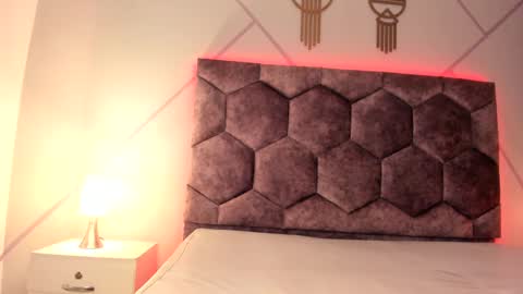 Snapshot of chloe_durand_ chatting on 8, 3, 2025 chloe_durand_ online show from 8, 3, 2025