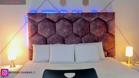 Snapshot of chloe_durand_ chatting on 8, 10, 2025 chloe_durand_ online show from 8, 10, 2025