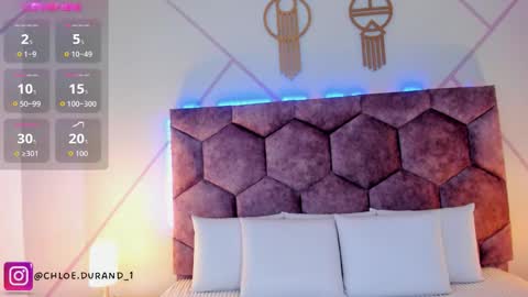 Snapshot of chloe_durand_ chatting on 10, 10, 2025 chloe_durand_ online show from 10, 10, 2025