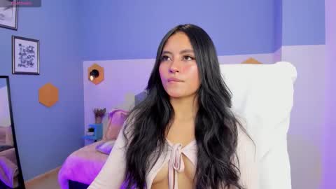 Chloe online show from 15, 10, 2025