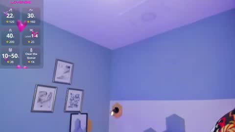 Snapshot of chloe_fischer chatting on 17, 6, 2026 Chloe online show from 17, 6, 2026