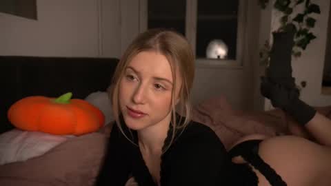 Arianaa Mourrr online show from 16, 2, 2026