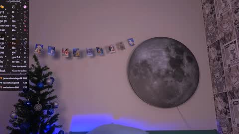 Snapshot of chloe_jeense chatting on 4, 1, 2025 Chloe online show from 4, 1, 2025