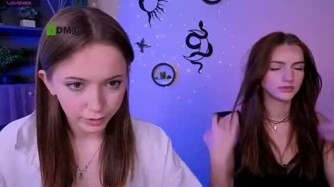 Snapshot of chloe_ley chatting on 5, 7, 2026 chloe_ley online show from 5, 7, 2026