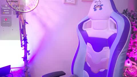 CLOE  online show from 27, 2, 2026