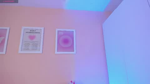 Chloe  online show from 16, 4, 2026