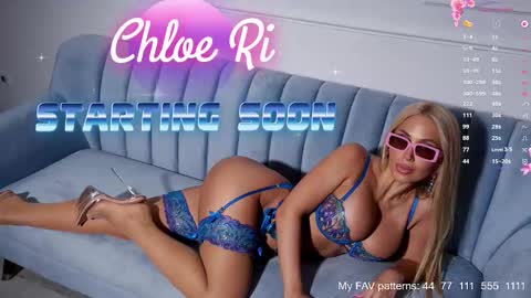 Snapshot of chloe_ri chatting on 18, 11, 2025 . ALL my LINKS online show from 18, 11, 2025