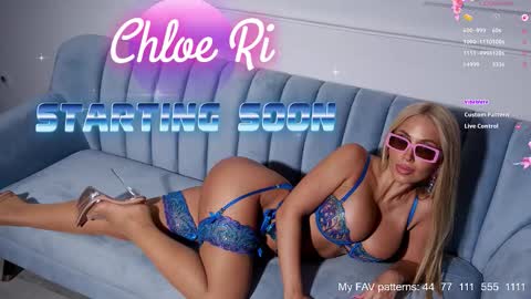 Snapshot of chloe_ri chatting on 24, 11, 2025 . ALL my LINKS online show from 24, 11, 2025