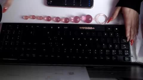 chloe_smith5 online show from 19, 9, 2025