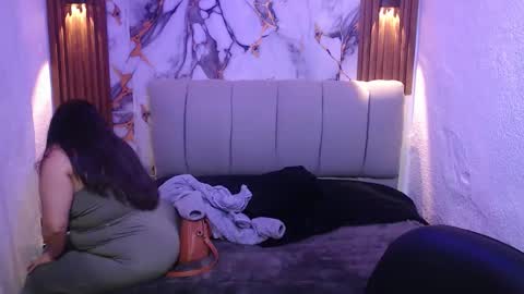 chloe_smith5 online show from 25, 11, 2025