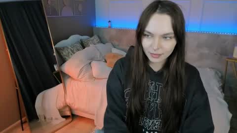 Snapshot of chloe_sunny chatting on 29, 5, 2026 Chloe online show from 29, 5, 2026