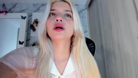 Snapshot of chloe_sweet7 chatting on 21, 6, 2026 Chloe Miller online show from 21, 6, 2026