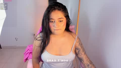 Snapshot of chloe_t2 chatting on 5, 6, 2026 chloe_t2 online show from 5, 6, 2026