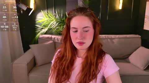 Snapshot of chloeaster chatting on 21, 6, 2026 Chloe online show from 21, 6, 2026