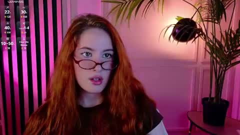 Snapshot of chloeaster chatting on 28, 6, 2026 Chloe online show from 28, 6, 2026