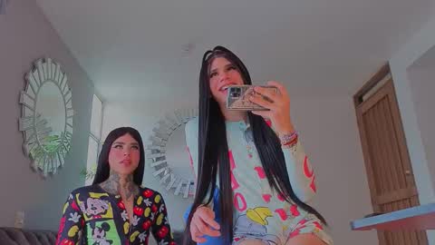 Im Chloe    independent account      online show from 13, 2, 2026