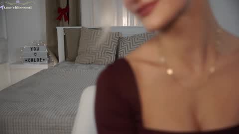 Snapshot of chloecoral chatting on 5, 12, 2024 ChloeCoral online show from 5, 12, 2024