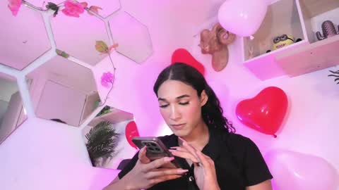 Chloe  online show from 15, 2, 2025