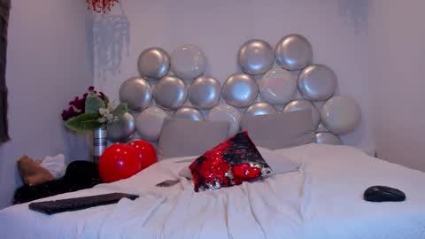 Chloe  online show from 20, 2, 2026