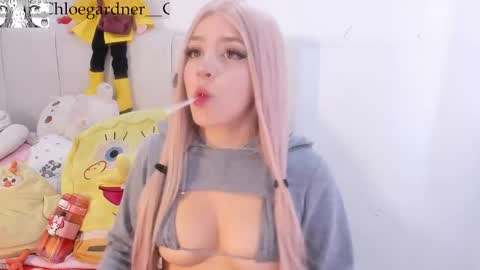 Chloe online show from 21, 3, 2026