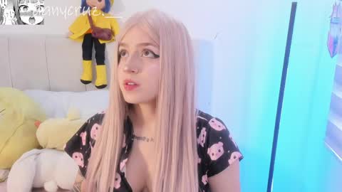 Chloe online show from 18, 5, 2026
