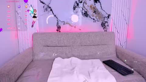 chloegils online show from 6, 10, 2025