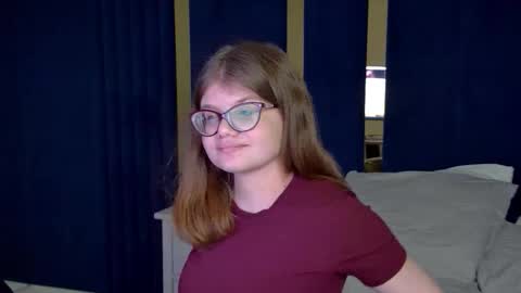 Snapshot of chloehalses chatting on 12, 1, 2026 ChloeHalses online show from 12, 1, 2026