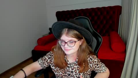 ChloeHalses online show from 22, 4, 2026