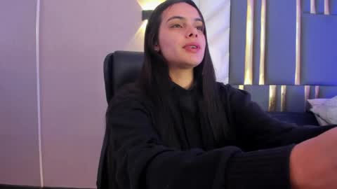  Chloe Harper  online show from 15, 5, 2026