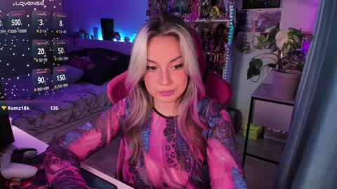 Snapshot of chloekohaku chatting on 6, 12, 2024 ChloeKohaku online show from 6, 12, 2024