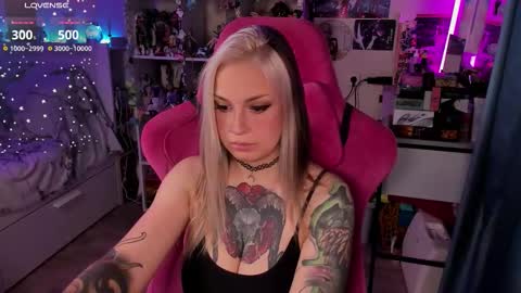 Snapshot of chloekohaku chatting on 15, 10, 2025 ChloeKohaku online show from 15, 10, 2025