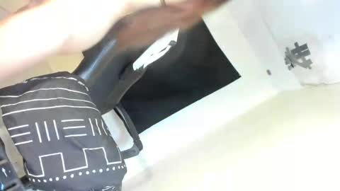 chloelana online show from 15, 4, 2026