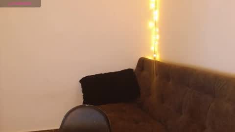 chloelopez_ online show from 28, 1, 2025