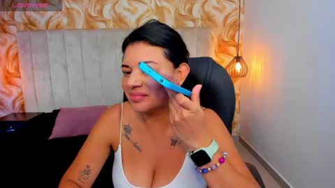 Chloe  online show from 26, 6, 2026