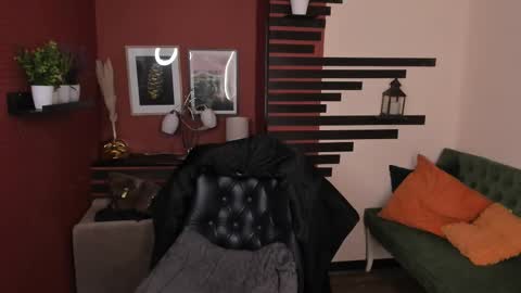 Chloe online show from 14, 10, 2025