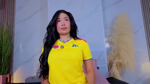 Snapshot of chlooee_ chatting on 21, 6, 2026 Chlooe online show from 21, 6, 2026