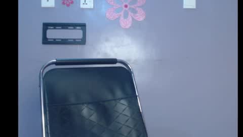 ESTHER online show from 15, 2, 2025