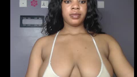 ESTHER online show from 10, 3, 2025