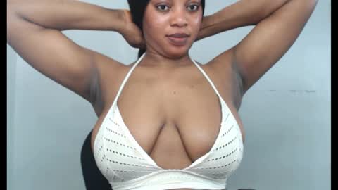 ESTHER online show from 16, 10, 2025